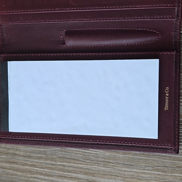 Vintage Tiffany & Co. Burgundy Long Wallet With Pen Holder And Notepad - Picture 3 of 8